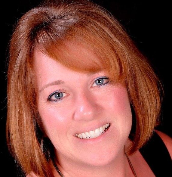 Land Listing Agent Photo