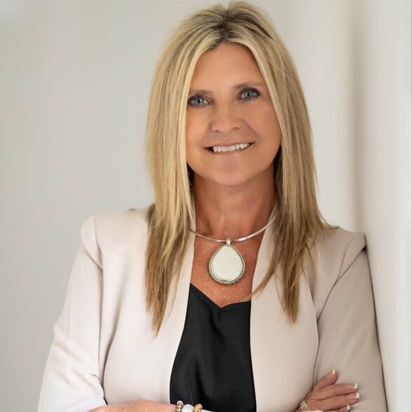 Land Listing Agent Photo