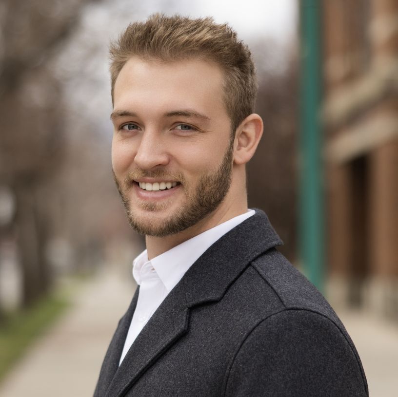 Land Listing Agent Photo