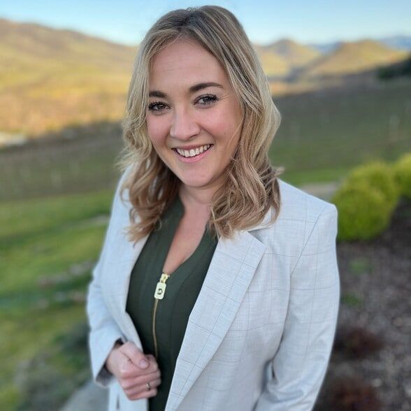 Land Listing Agent Photo