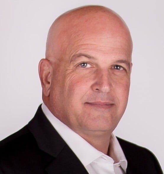 Land Listing Agent Photo