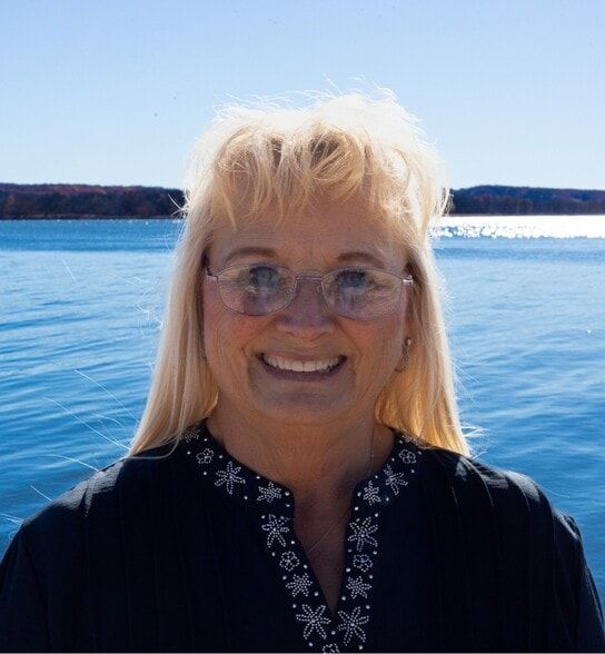 Land Listing Agent Photo