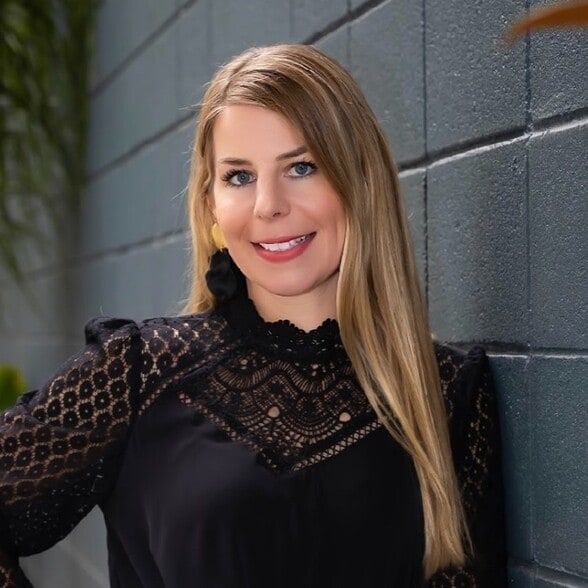 Land Listing Agent Photo