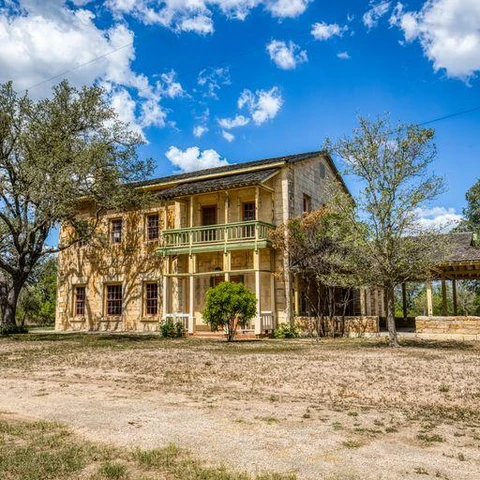 Nearby Listing Image