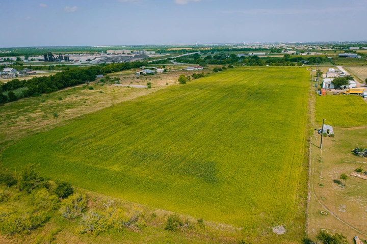 Nearby Listing Image