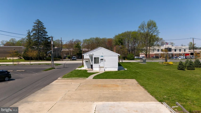 Nearby Listing Image
