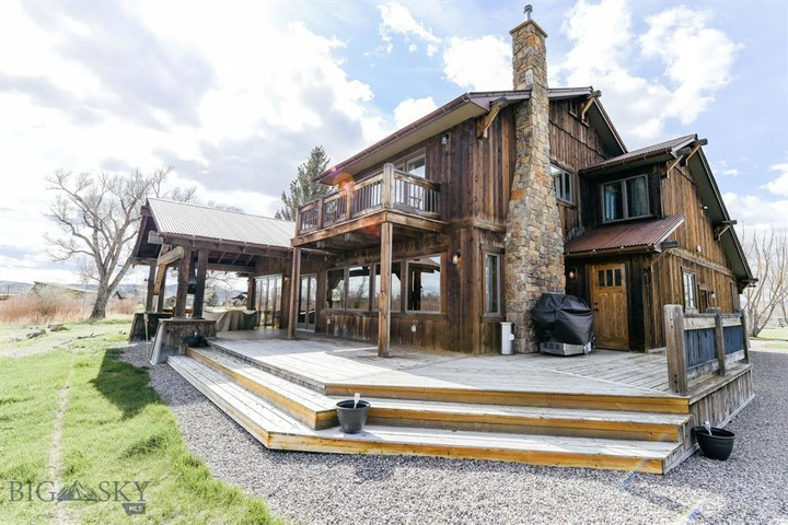 Nearby Listing Image