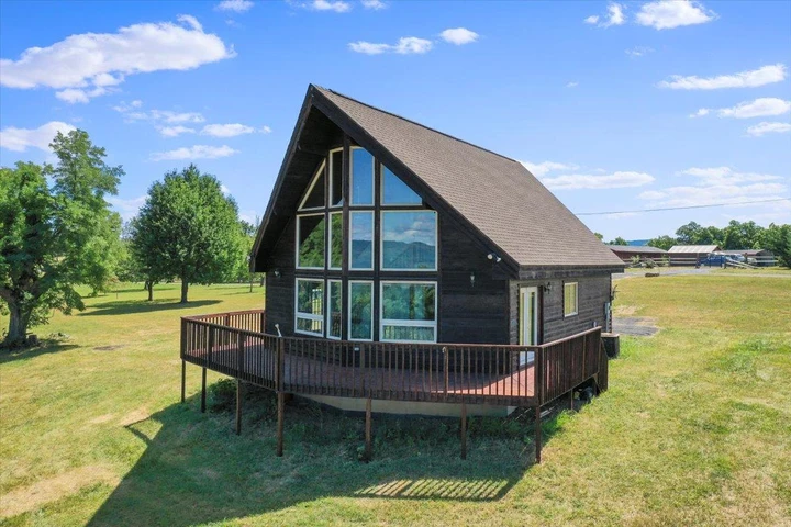 Nearby Listing Image