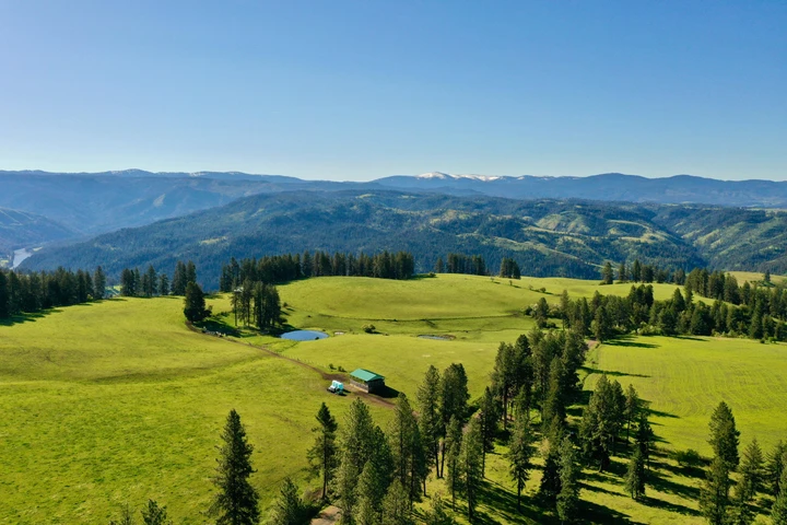 Nearby Listing Image