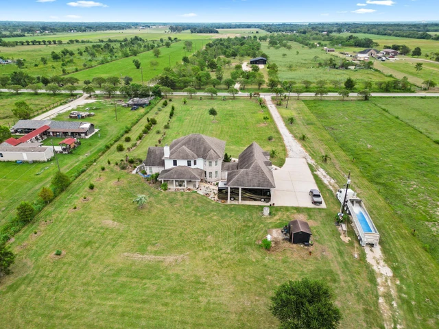 Nearby Listing Image