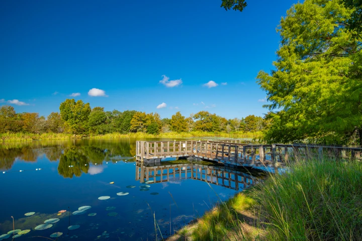 Nearby Listing Image
