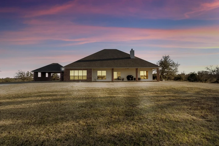 Nearby Listing Image