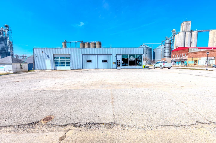 Nearby Listing Image