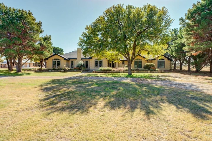 Nearby Listing Image