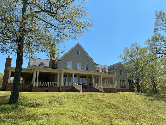Nearby Listing Image