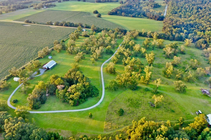 Nearby Listing Image