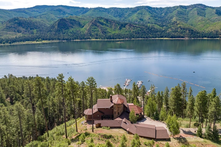 Nearby Listing Image