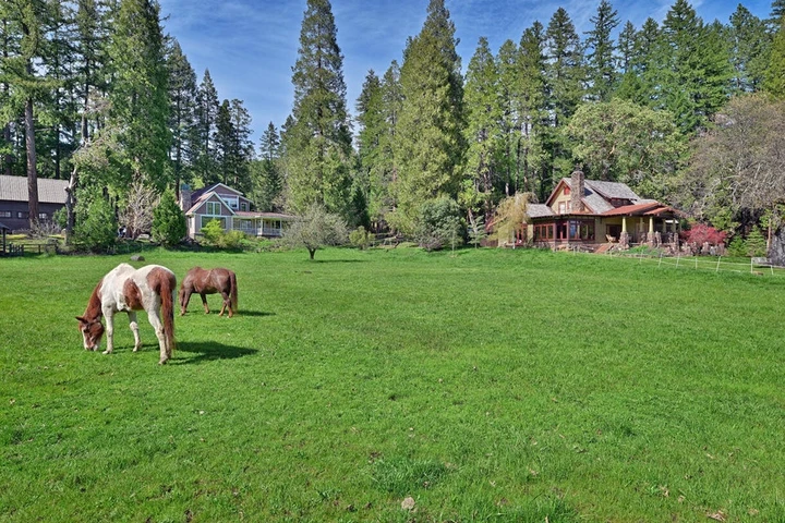Nearby Listing Image