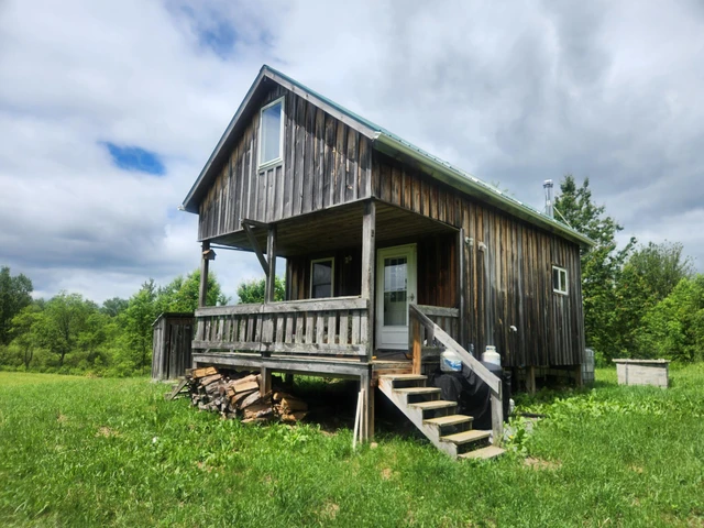 Nearby Listing Image