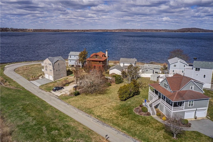 Nearby Listing Image