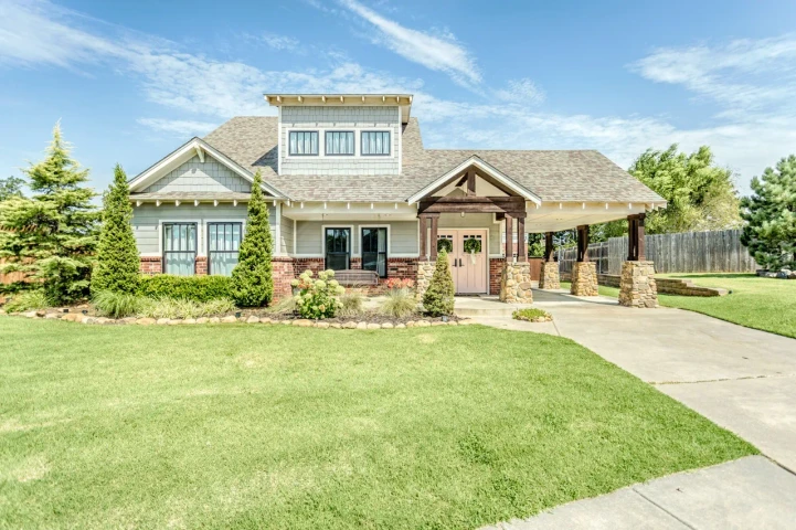 Nearby Listing Image