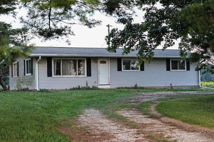 Nearby Listing Image