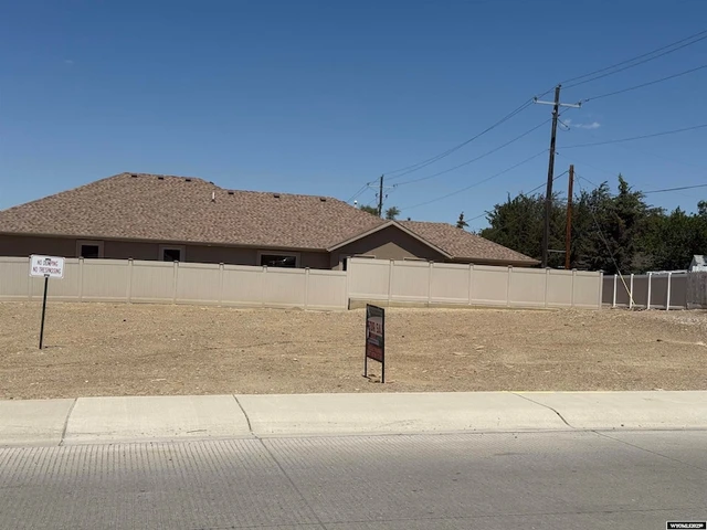 Nearby Listing Image