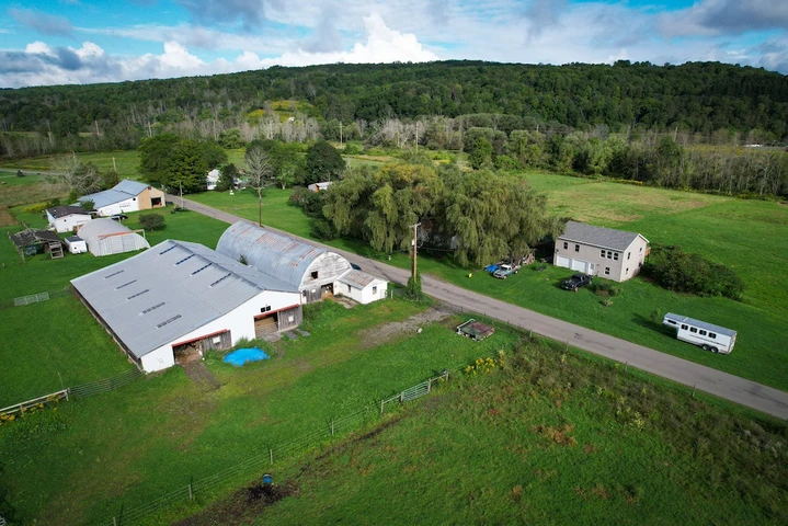 Nearby Listing Image