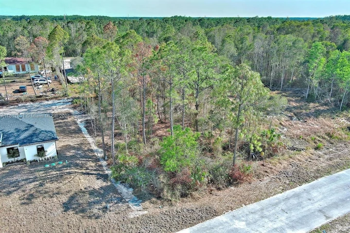 Nearby Listing Image