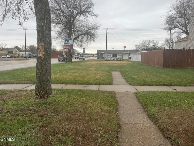 Nearby Listing Image