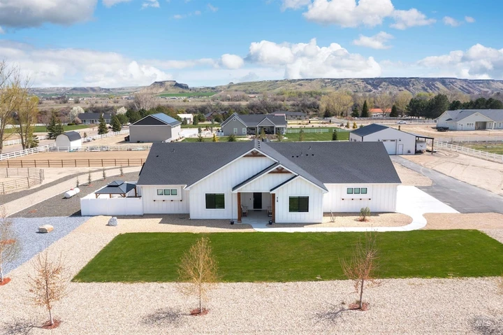 Nearby Listing Image