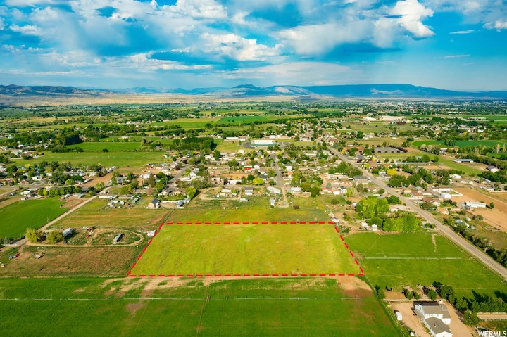 Nearby Listing Image
