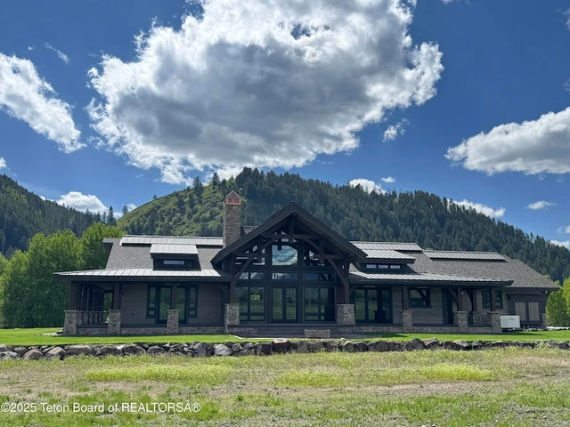 Nearby Listing Image