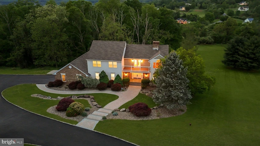 Nearby Listing Image