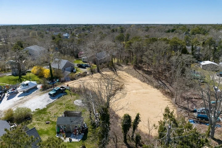 Nearby Listing Image