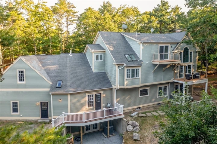 Nearby Listing Image