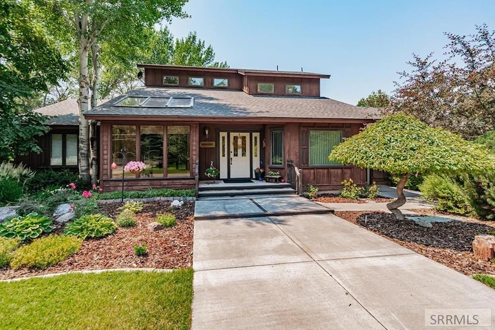 Nearby Listing Image
