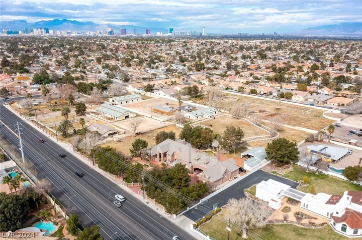 Nearby Listing Image