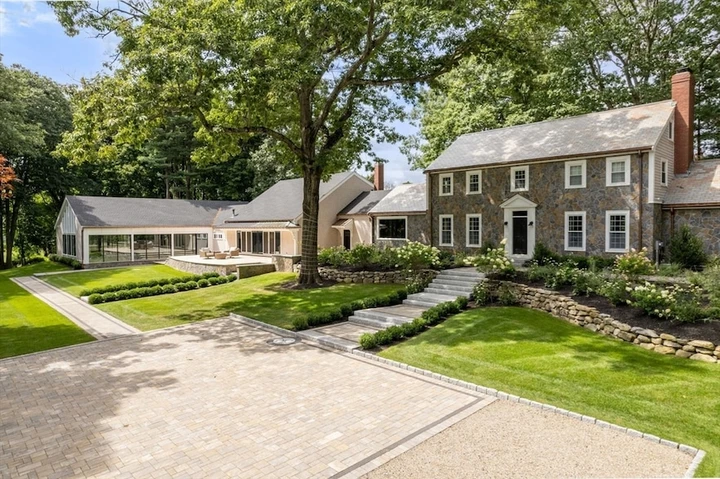 Nearby Listing Image