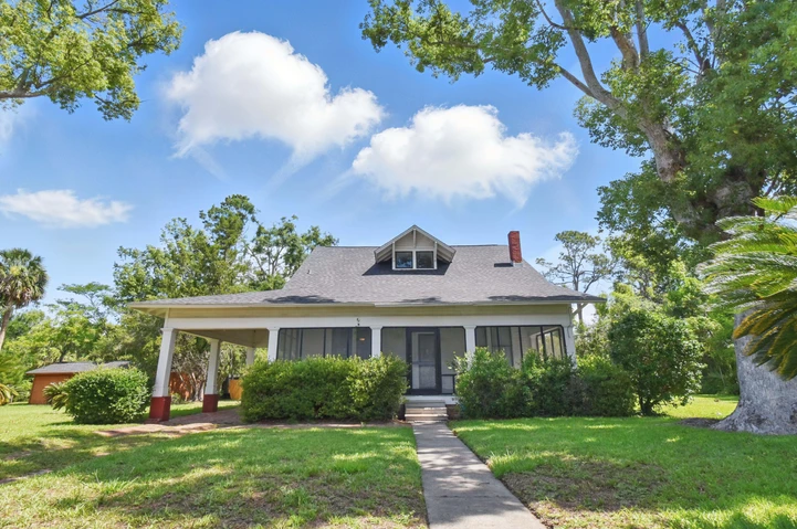 Nearby Listing Image