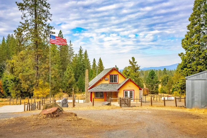 Nearby Listing Image