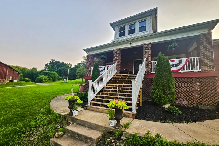 Nearby Listing Image