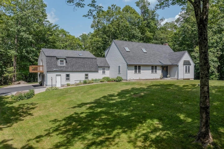 Nearby Listing Image