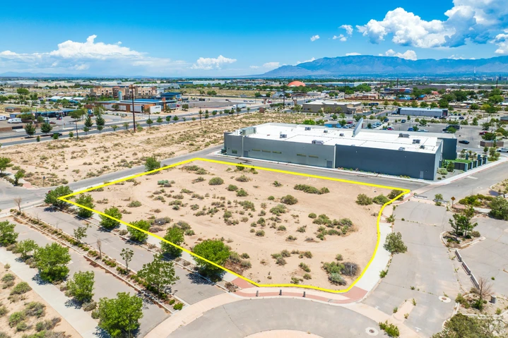 Nearby Listing Image