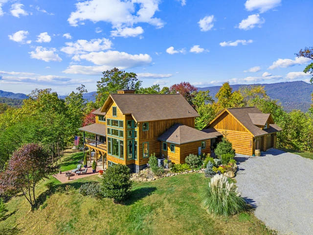 Nearby Listing Image