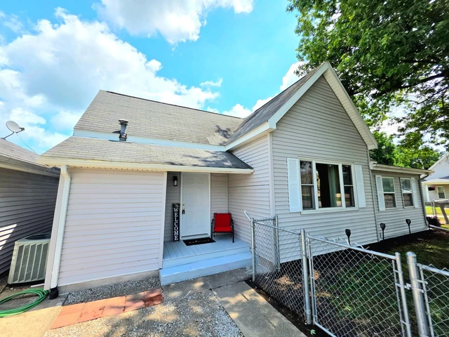 Nearby Listing Image