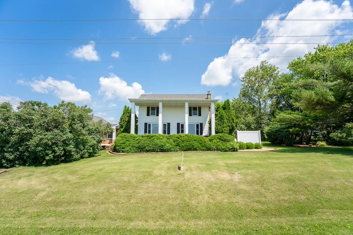 Nearby Listing Image