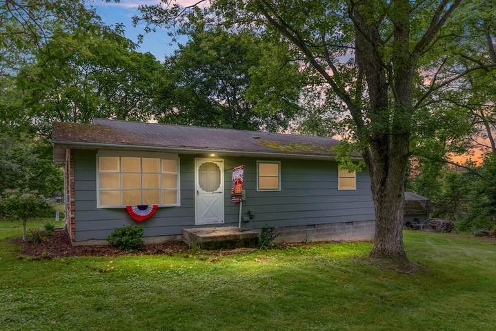 Nearby Listing Image