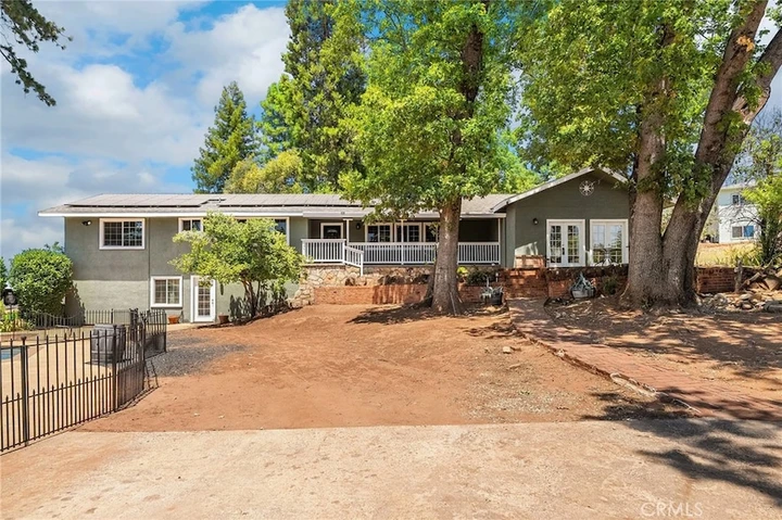 Nearby Listing Image