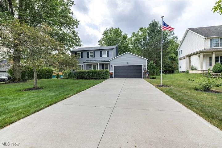 Nearby Listing Image